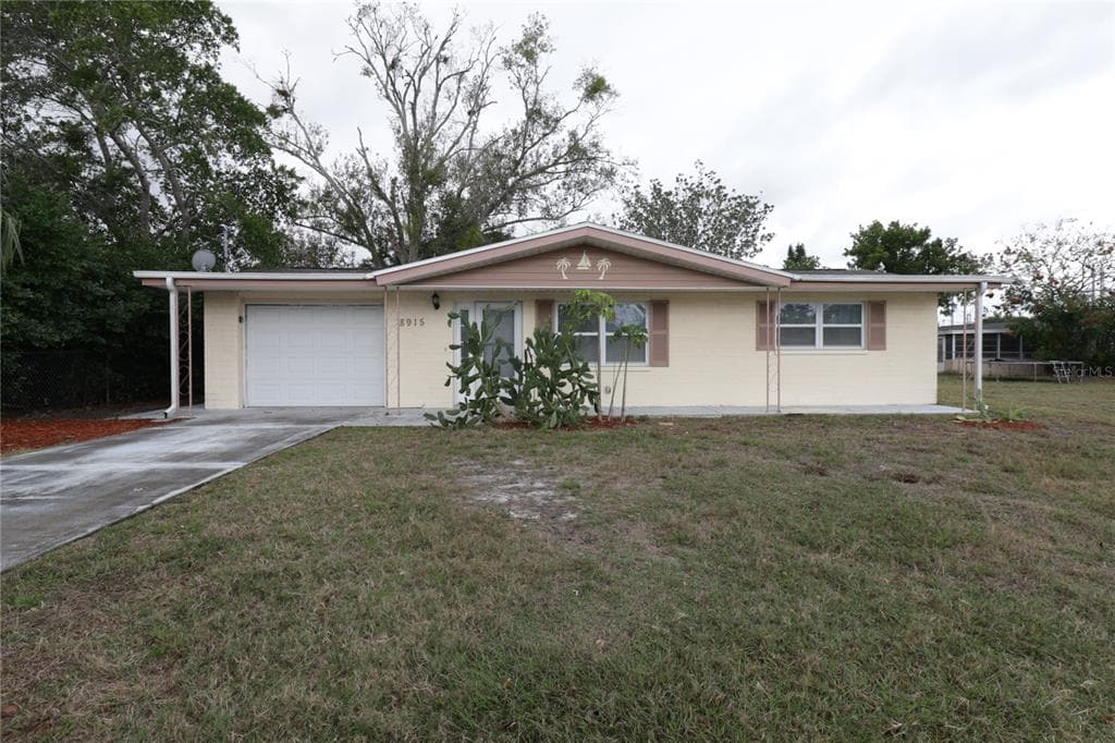8915 CHILTON DRIVE PORT RICHEY, FL 34668