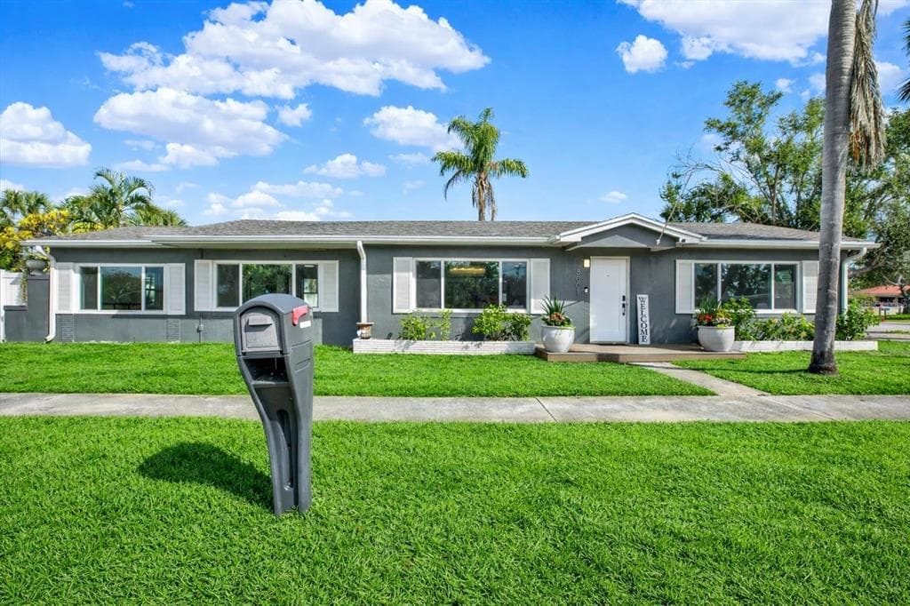 8001 GULF BLVD ST PETE BEACH, FL 33706
