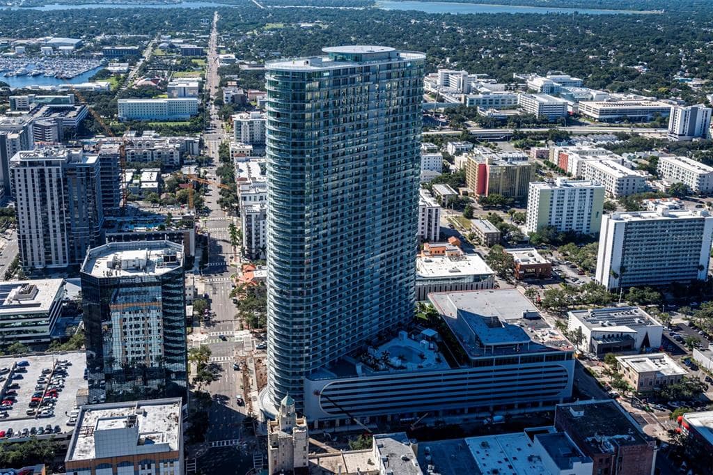 400 CENTRAL AVENUE UNIT 1208 ST PETERSBURG, FL 33701