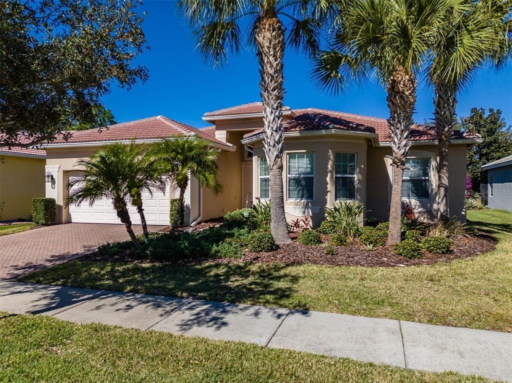 4966 SAPPHIRE SOUND DRIVE WIMAUMA, FL 33598