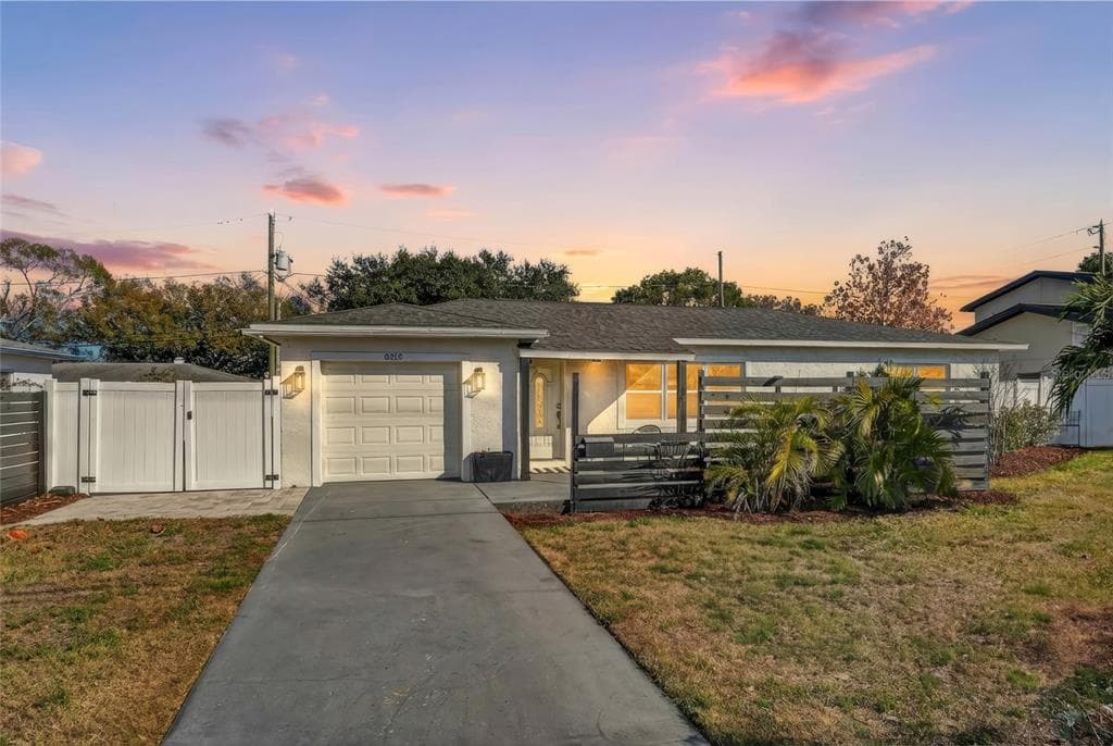 6319 16TH STREET N ST PETERSBURG, FL 33702