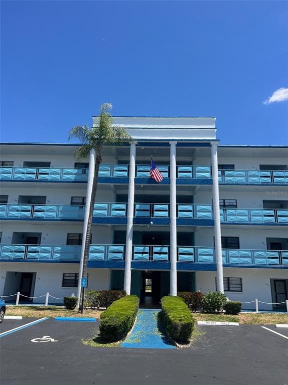 5970 80TH STREET N UNIT 101