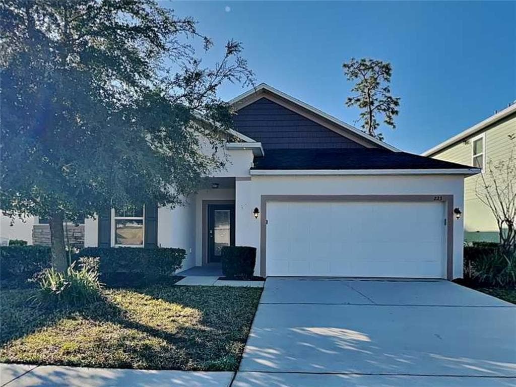 223 JACKSON LOOP DELAND, FL 32724