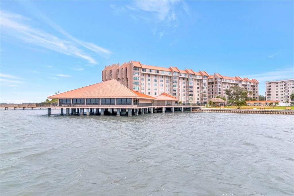634 EDGEWATER DRIVE UNIT 848