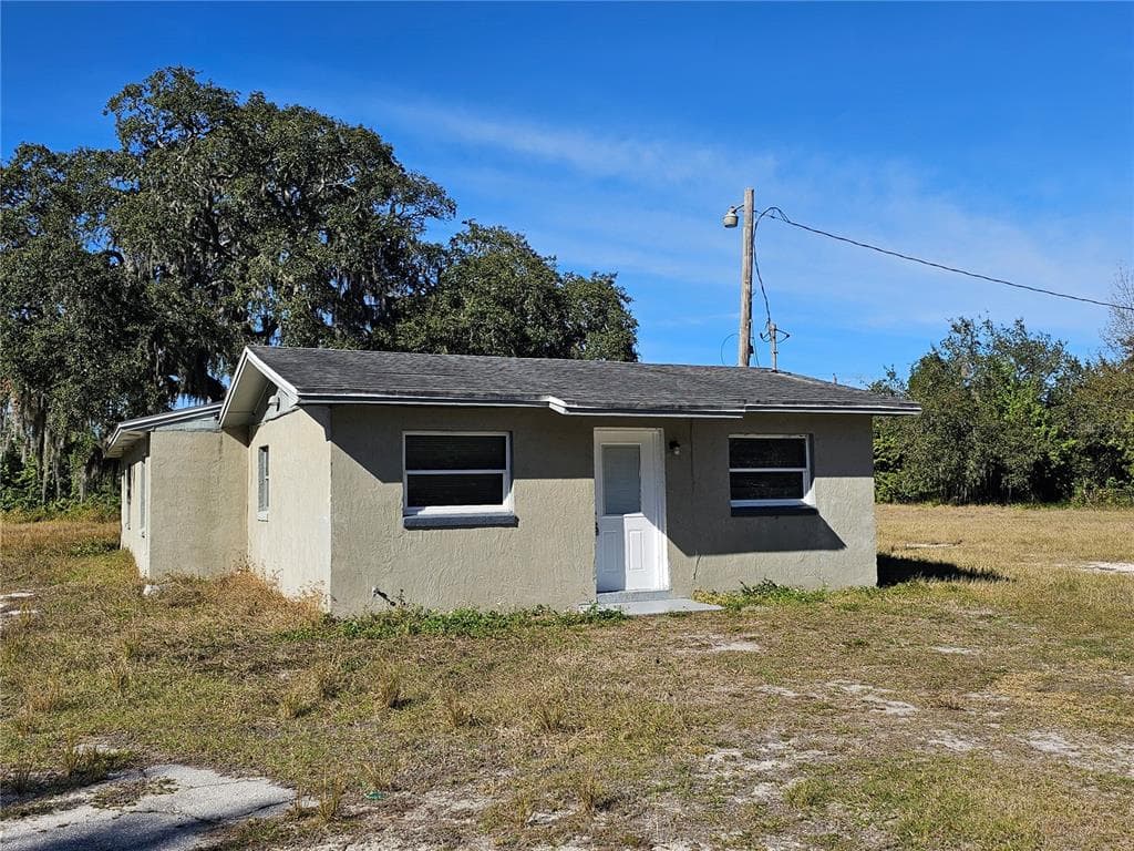 945 REYNOLDS ROAD LAKELAND, FL 33801