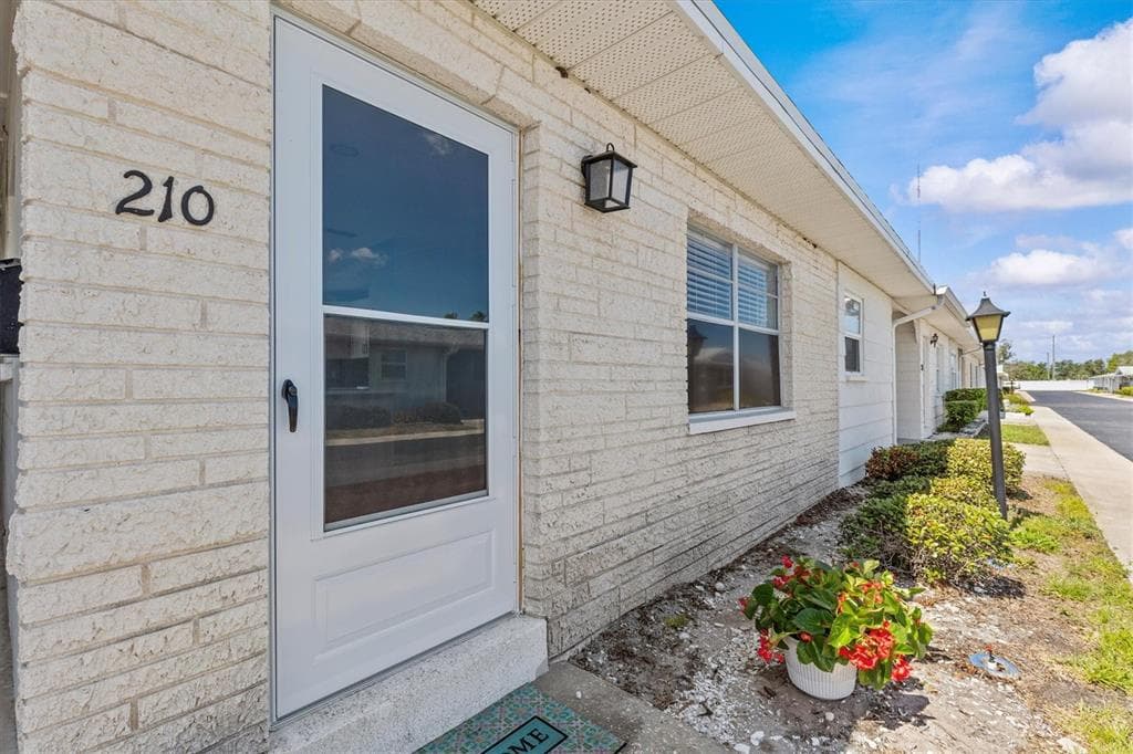 12400 PARK BOULEVARD UNIT 210 SEMINOLE, FL 33772