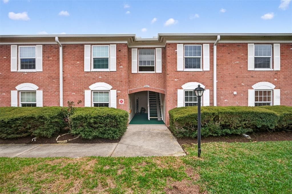 3947 35TH WAY S UNIT 131 ST PETERSBURG, FL 33711