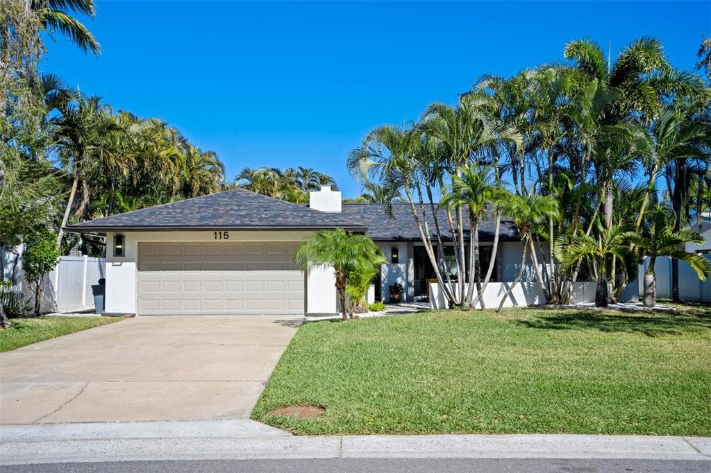 115 13TH STREET BELLEAIR BEACH, FL 33786