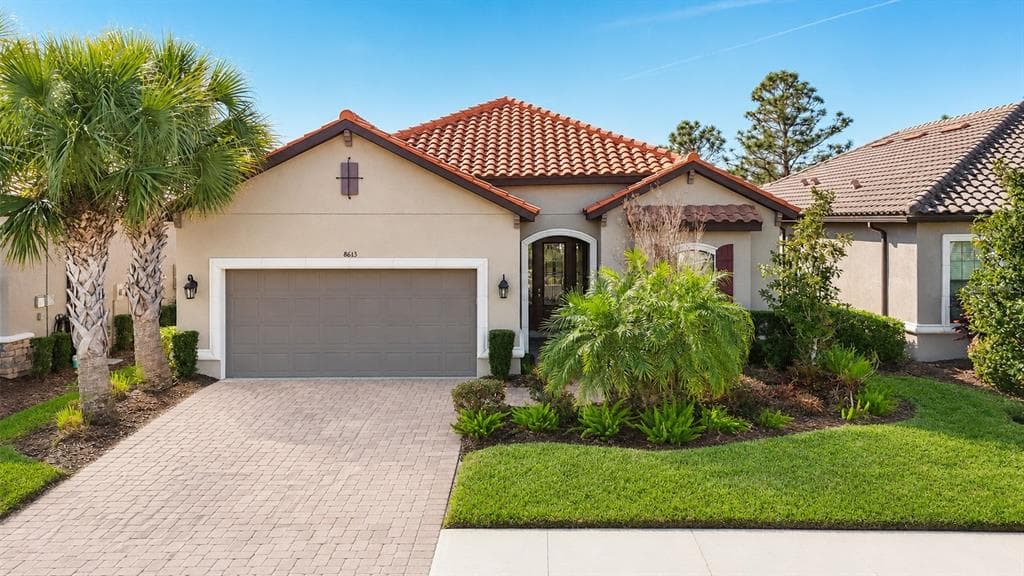 8613 GRAND ALBERATO ROAD TAMPA, FL 33647