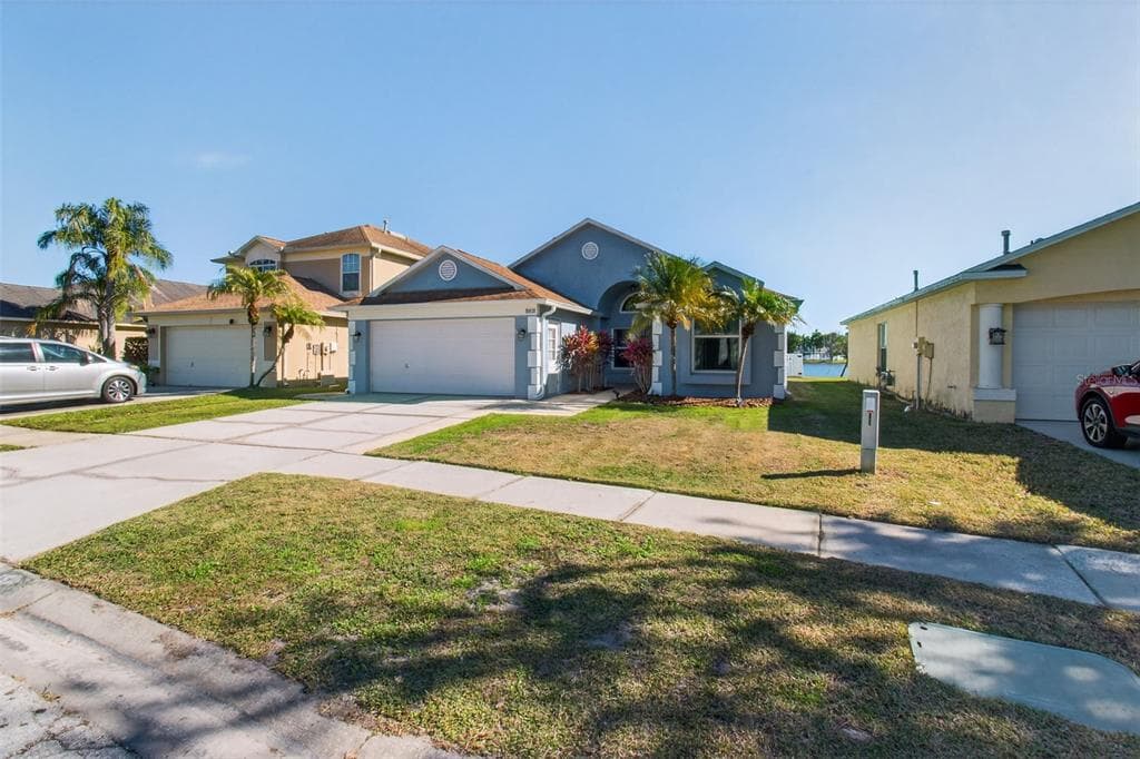 8621 MANASSAS ROAD TAMPA, FL 33635