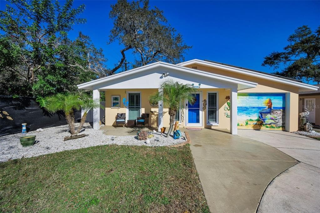 1000 CRANE COURT DUNEDIN, FL 34698