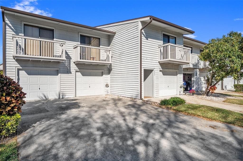 6411 93RD TERRACE N UNIT 4903 PINELLAS PARK, FL 33782