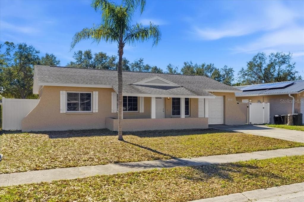 6220 99TH CIRCLE N PINELLAS PARK, FL 33782