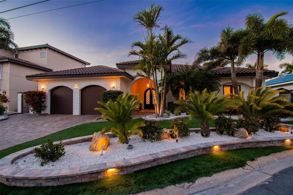 605 55TH AVENUE ST PETE BEACH, FL 33706
