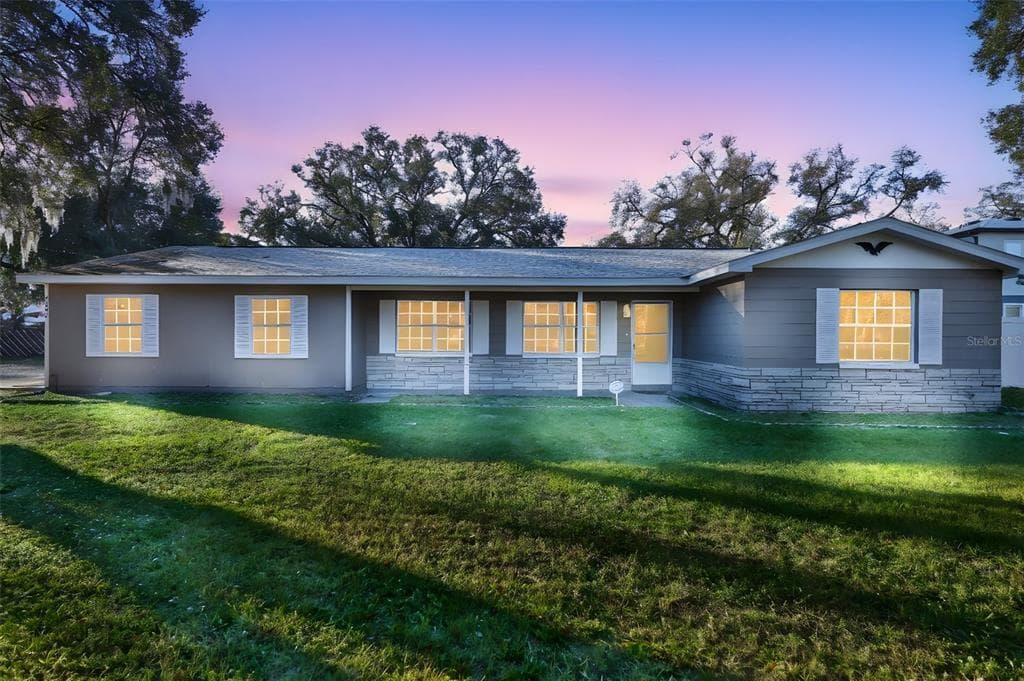7201 E 21ST AVENUE TAMPA, FL 33619