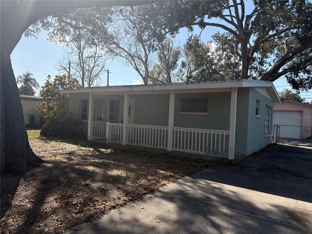 211 TRALEE STREET LARGO, FL 33770