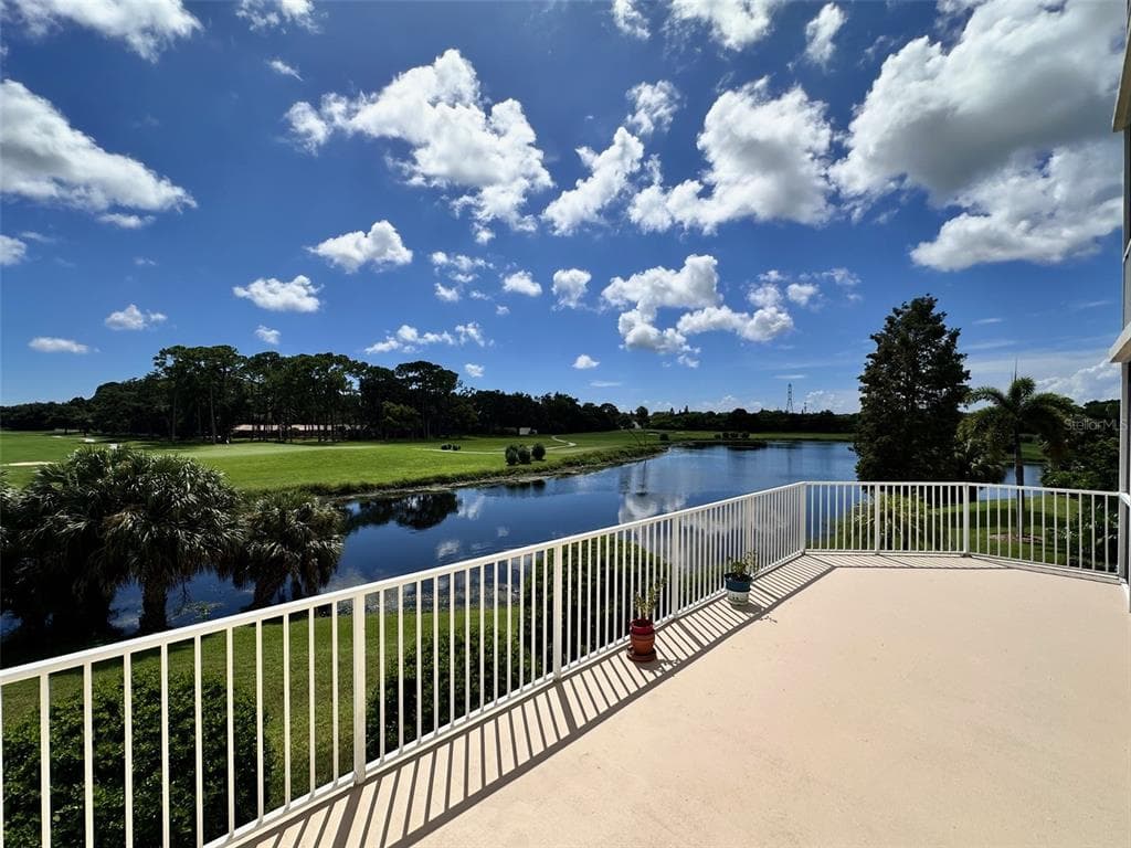 1200 COUNTRY CLUB DRIVE UNIT 2106 LARGO, FL 33771