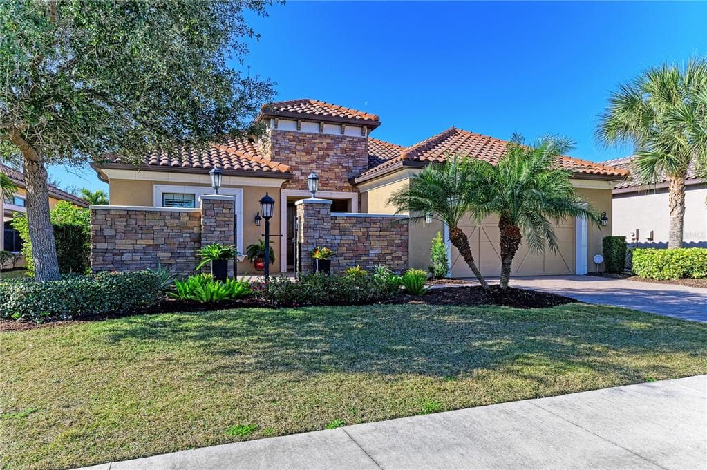 4706 CABREO COURT BRADENTON, FL 34211