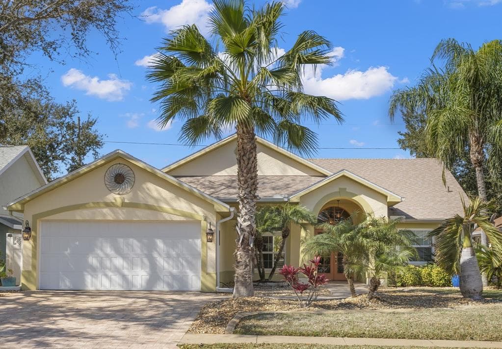 738 N LAKE BOULEVARD TARPON SPRINGS, FL 34689