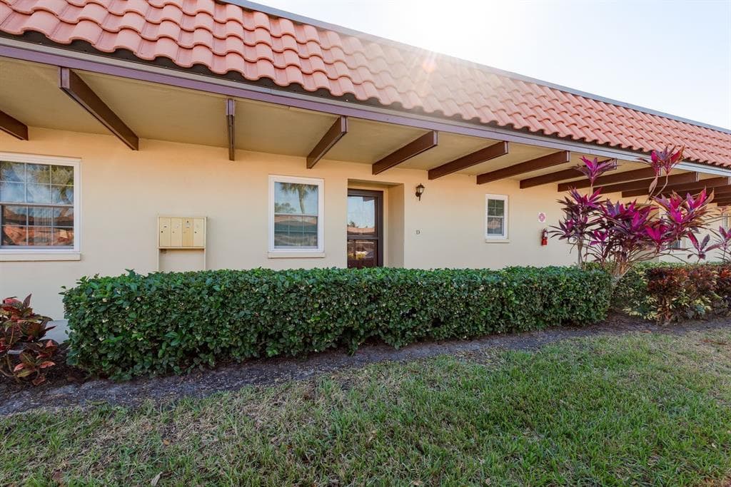 1701 PINEHURST ROAD UNIT 17D DUNEDIN, FL 34698