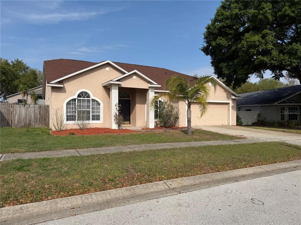 310 CRYSTAL GOBLET COURT VALRICO, FL 33594