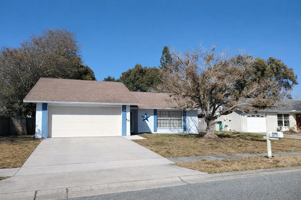 7543 IVORY TERRACE NEW PORT RICHEY, FL 34655