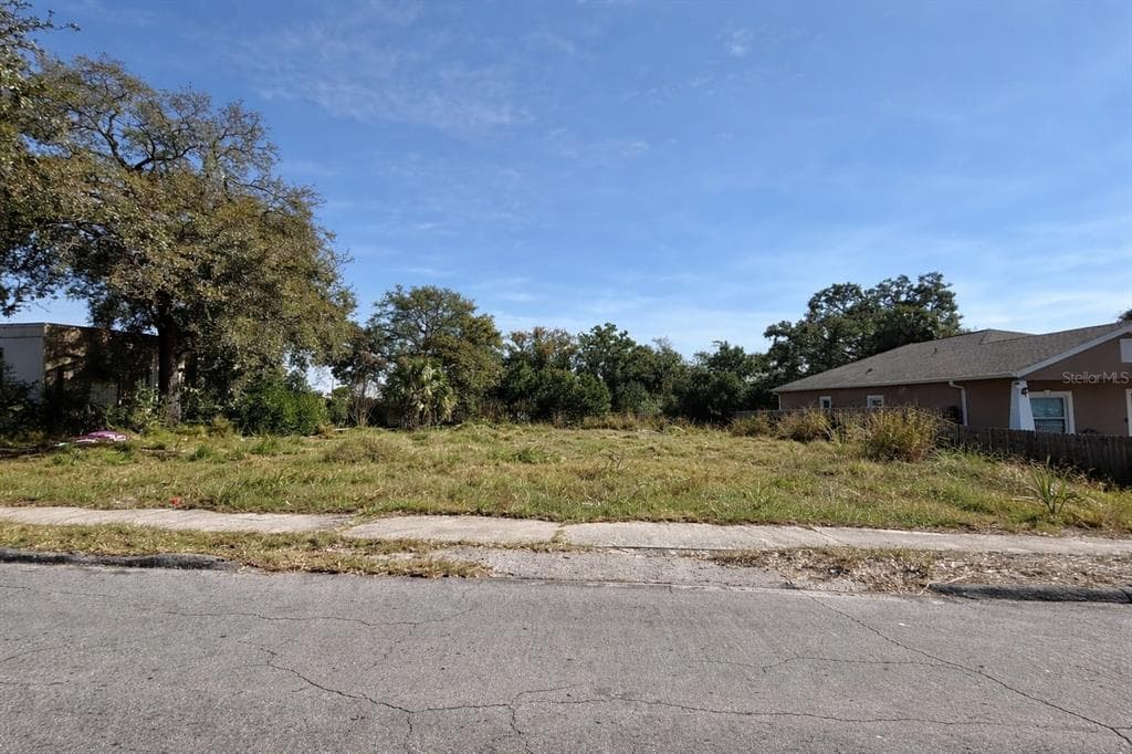 3817 TEMPLE STREET TAMPA, FL 33619