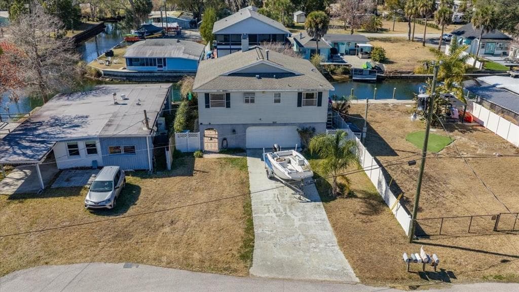 7247 ABERDEEN COURT WEEKI WACHEE, FL 34607