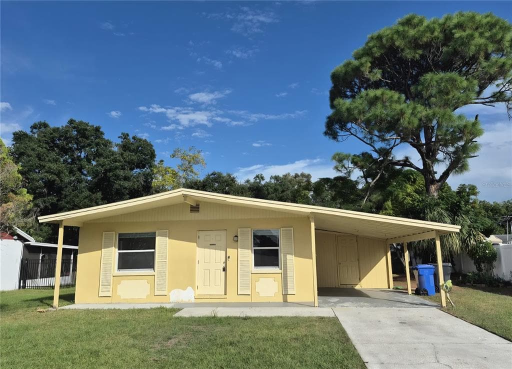 2418 WISHING WELL CIRCLE TAMPA, FL 33619
