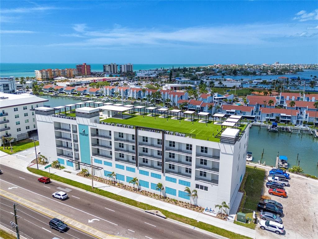400 150TH AVENUE UNIT 501