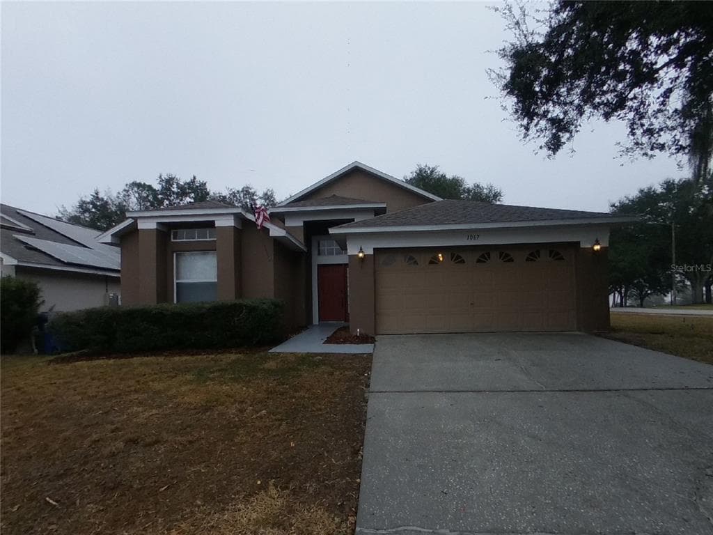 1067 STONEHAM DRIVE GROVELAND, FL 34736