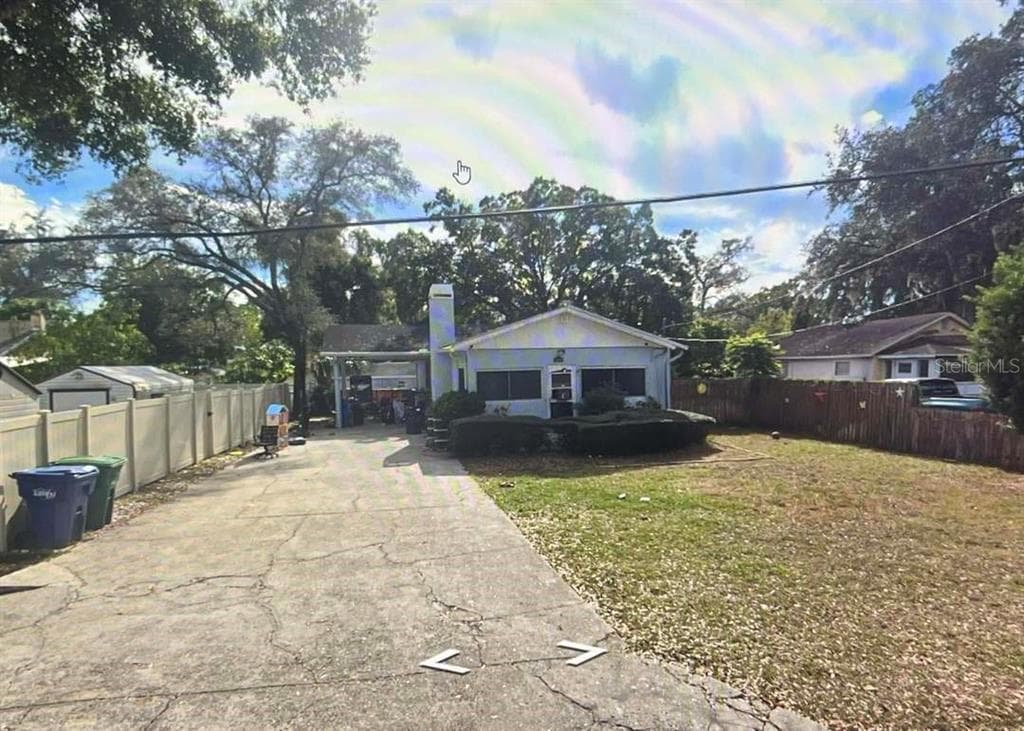 1304 W BURGER STREET TAMPA, FL 33604