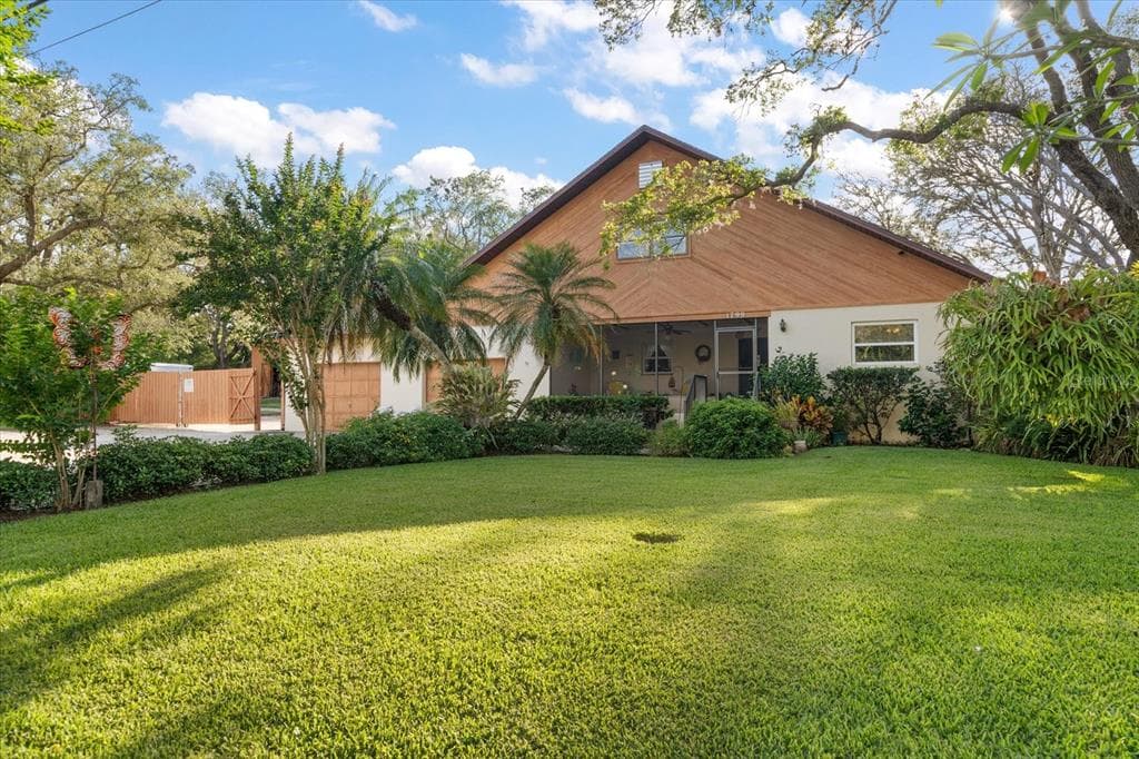 1799 DIXIE HIGHWAY TARPON SPRINGS, FL 34689