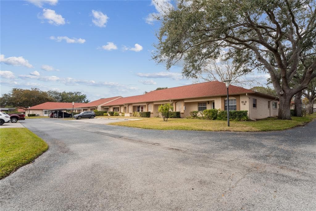 2460 NORTHSIDE DRIVE UNIT 1406 CLEARWATER, FL 33761