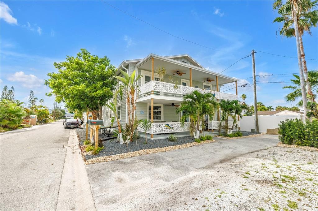 134 86 TERRACE UNIT 101 TREASURE ISLAND, FL 33706