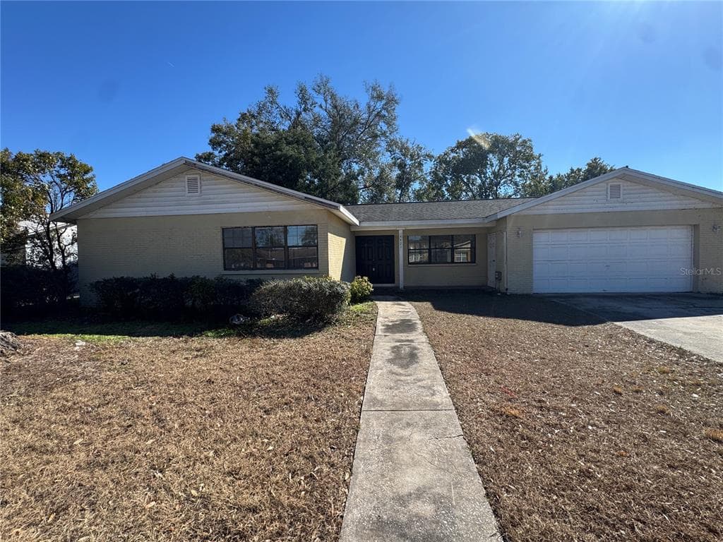 4421 COBIA DRIVE TAMPA, FL 33617