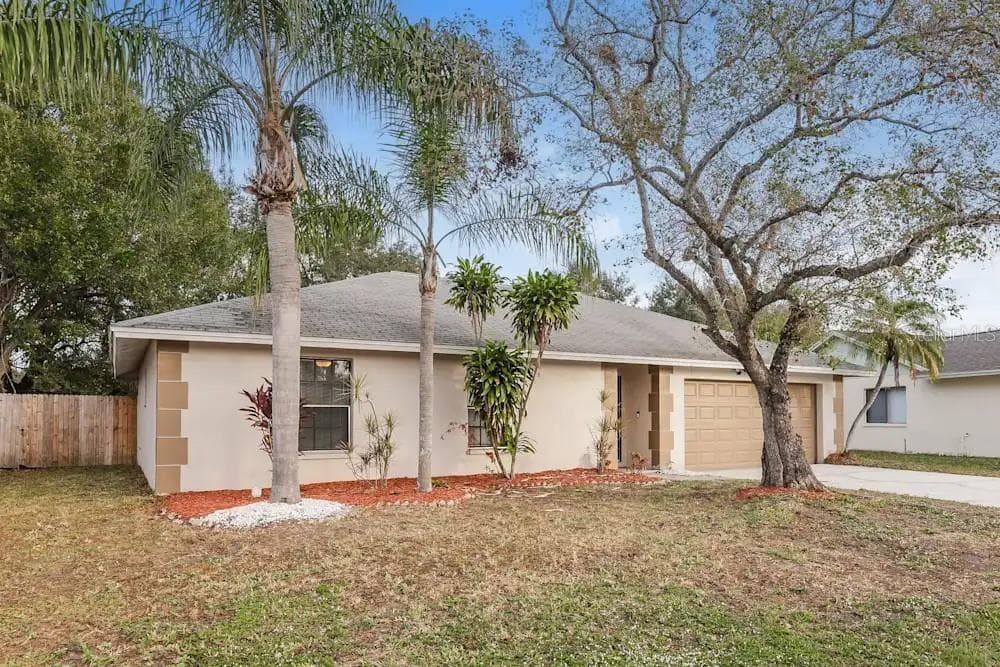 1517 KESTREL WAY BRANDON, FL 33511