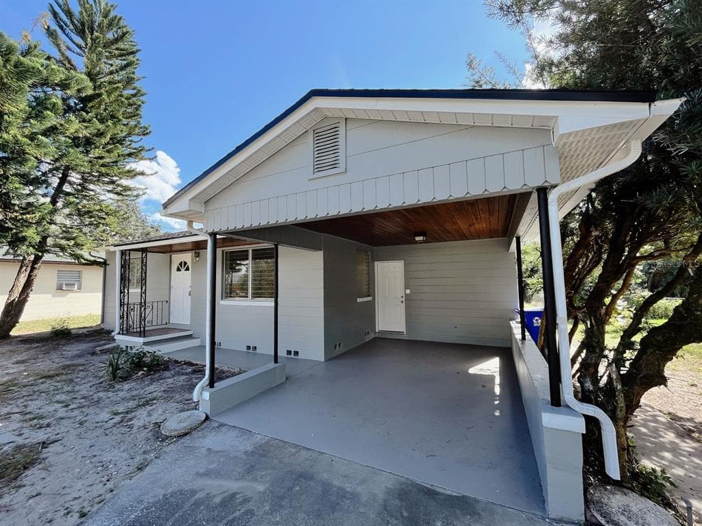 318 CAREY PLACE LAKELAND, FL 33803