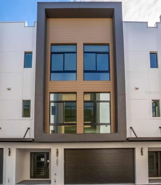 3002 W PLATT UNIT 9 TAMPA, FL 33609