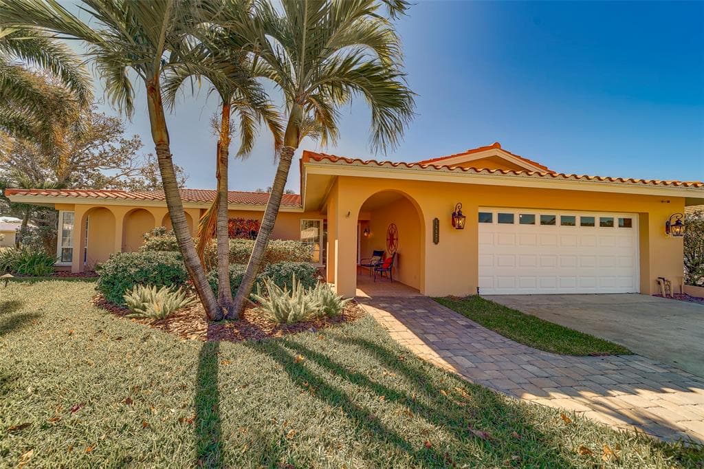14557 ANCHORAGE CIRCLE SEMINOLE, FL 33776