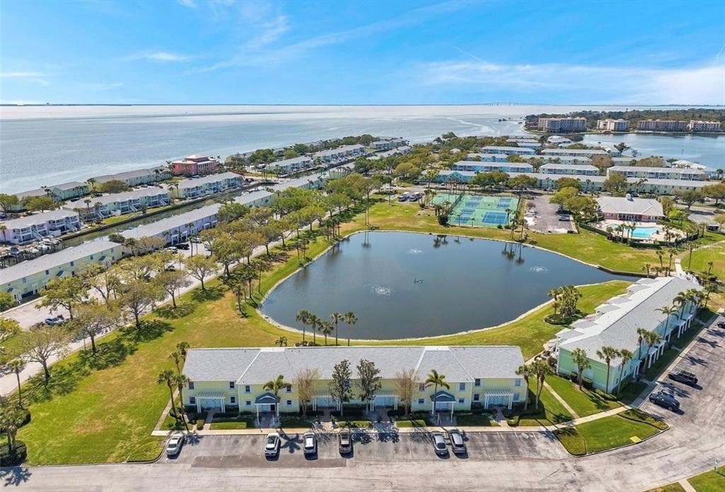 4750 SNOOK DRIVE SE ST PETERSBURG, FL 33705