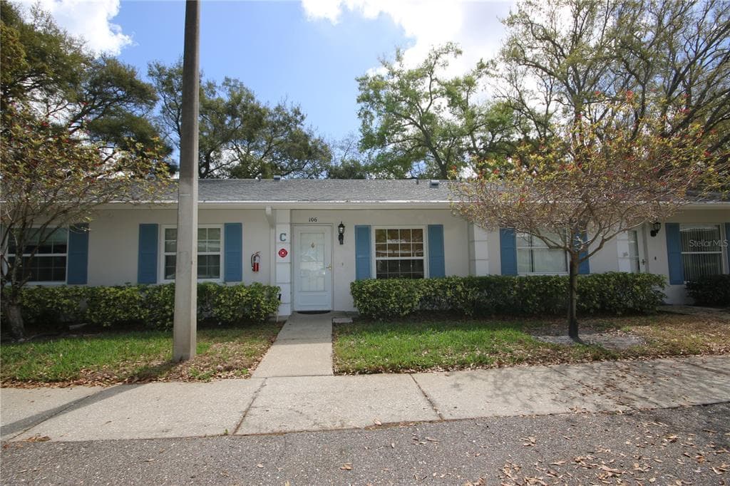 1535 NURSERY ROAD UNIT 106 CLEARWATER, FL 33756
