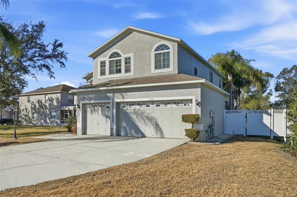 1730 OAK POND COURT OLDSMAR, FL 34677