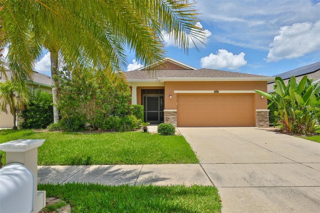 1703 BONITA BLUFF COURT