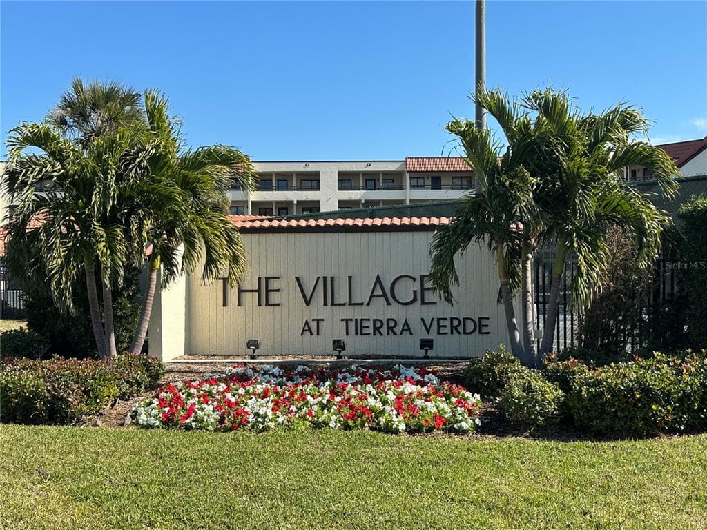 106 1ST STREET E UNIT 115 ST PETERSBURG, FL 33715