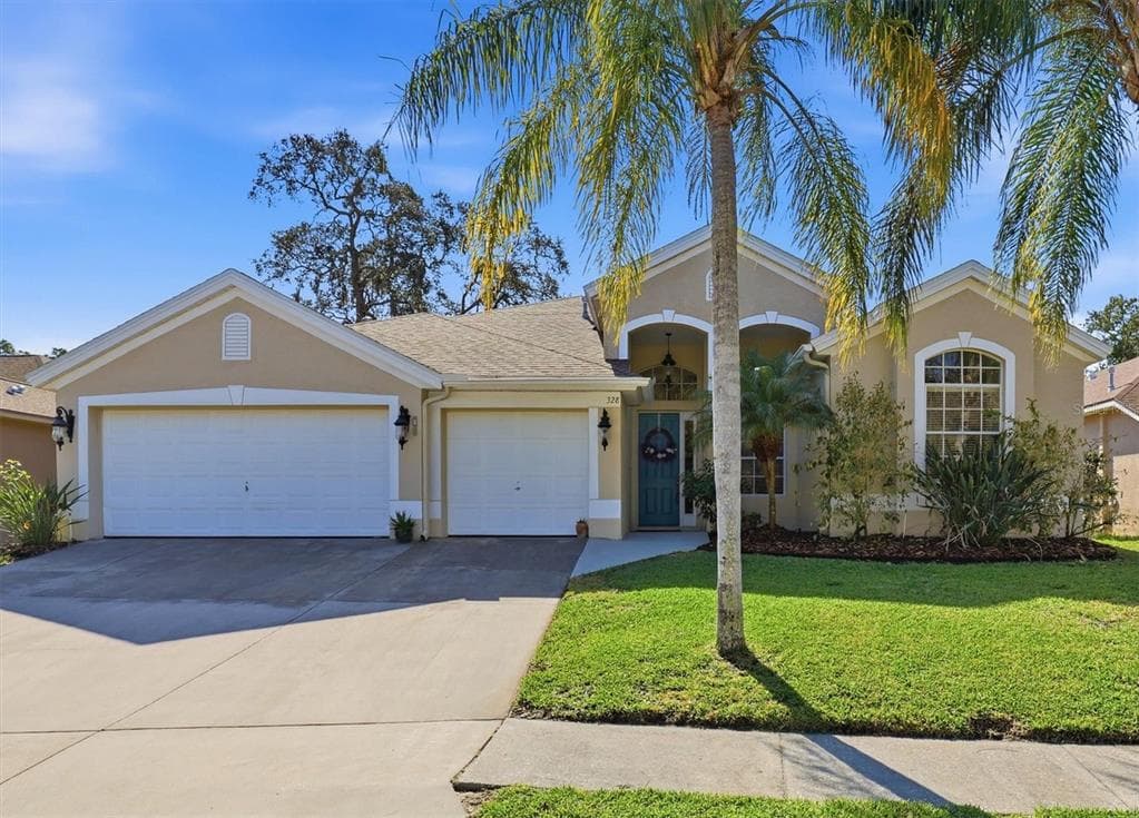 328 LIAM AVENUE TARPON SPRINGS, FL 34689