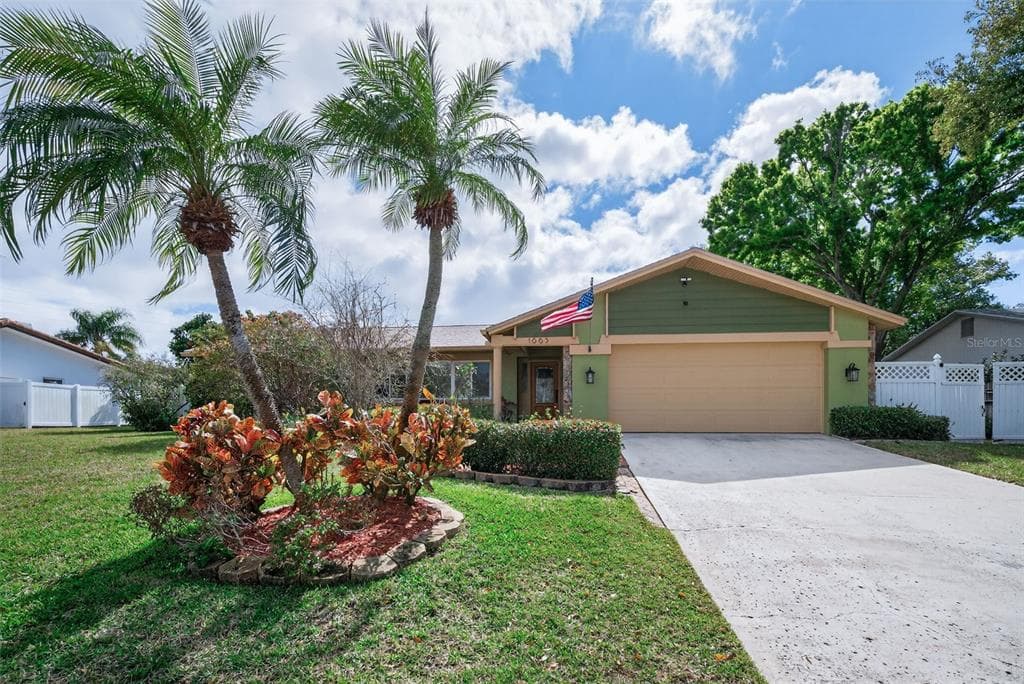 1665 SHAKER LANE DUNEDIN, FL 34698