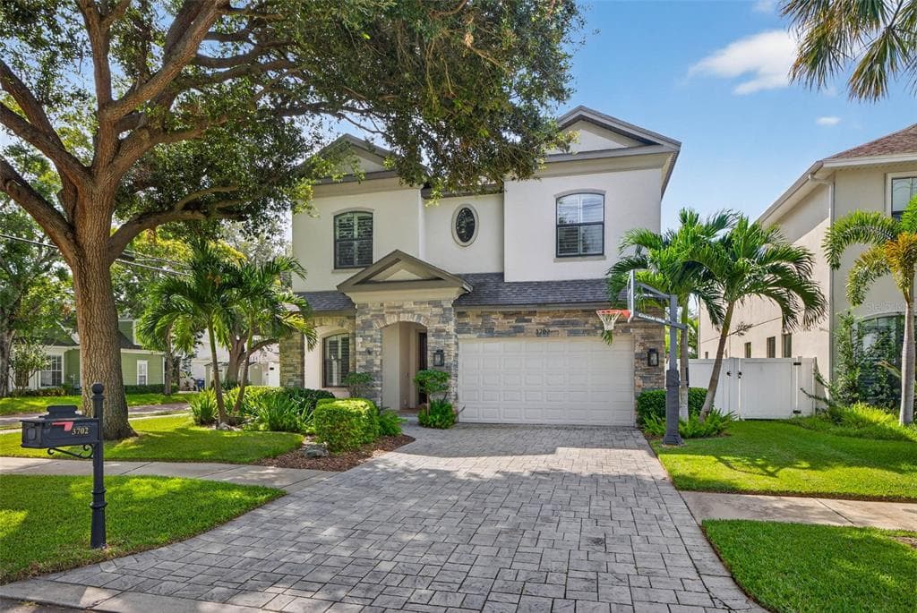 3702 W SAN LUIS STREET TAMPA, FL 33629