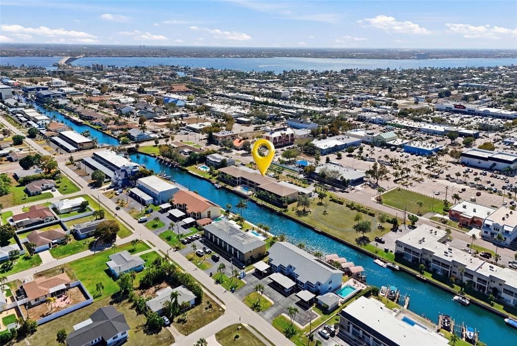 1009 SE 46TH LANE UNIT 104 CAPE CORAL, FL 33904