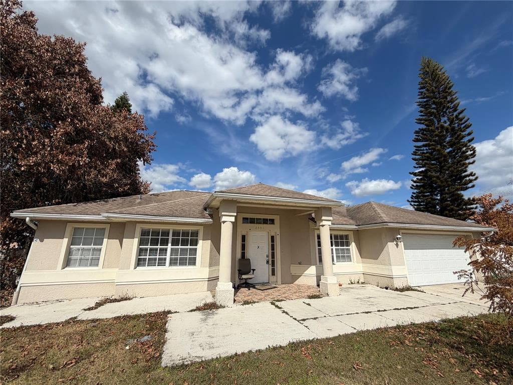 2401 BEL AIR CIRCLE KISSIMMEE, FL 34743